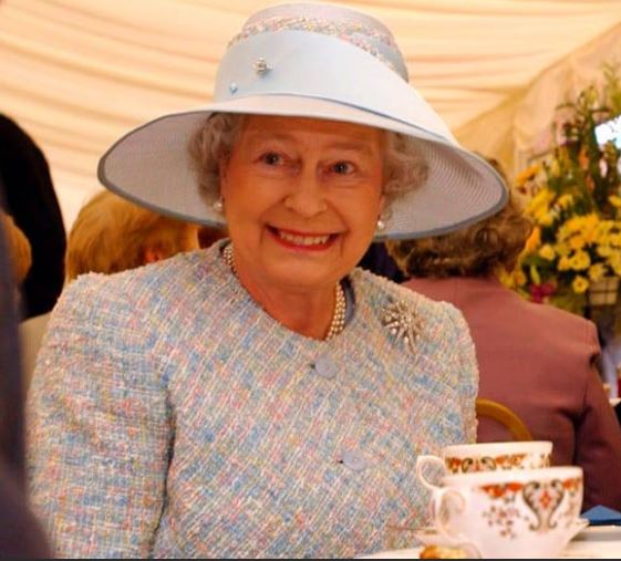 HIGH TEA